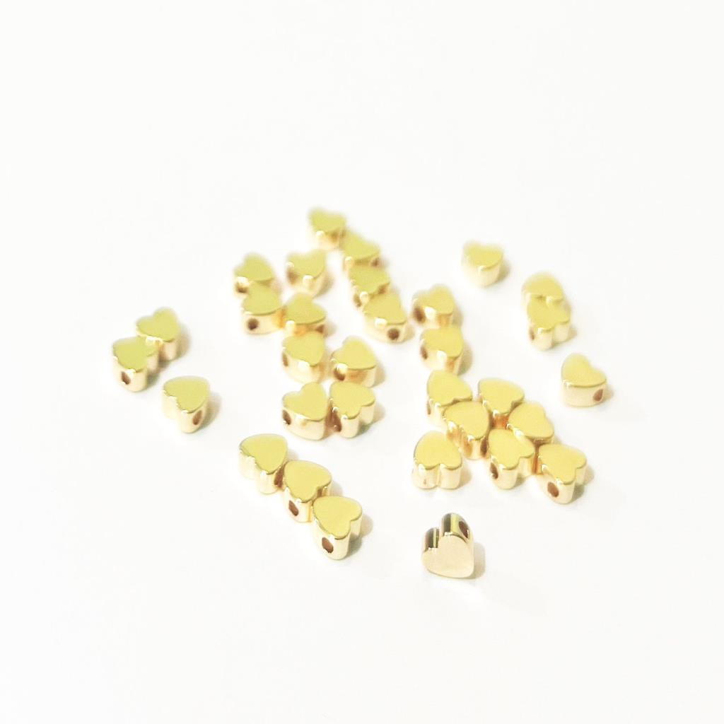 CONECTOR CORAZON 5MM  (10 piezas) CHAPA DE ORO 18K