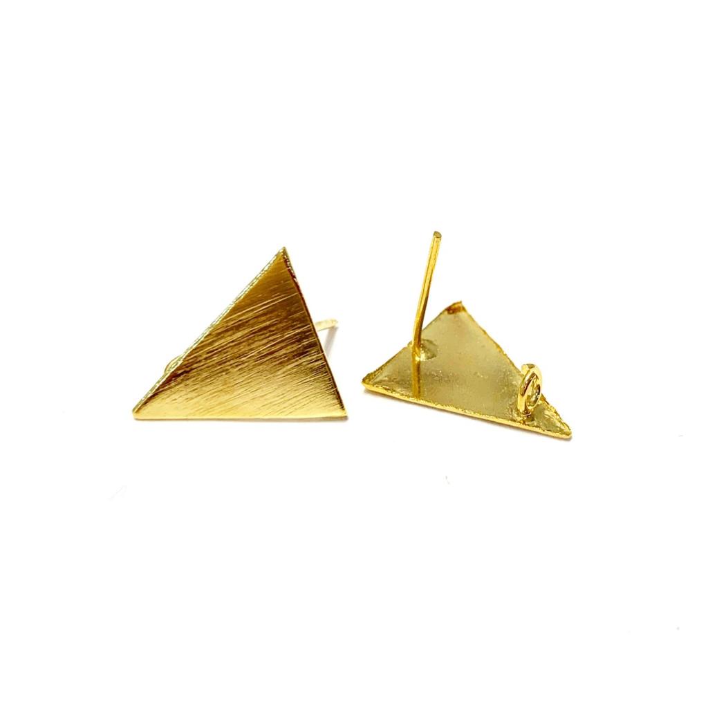 BROQUEL CON ARGOLLA TRIANGULO 1.9 CM  CHAPA DE ORO 18K.