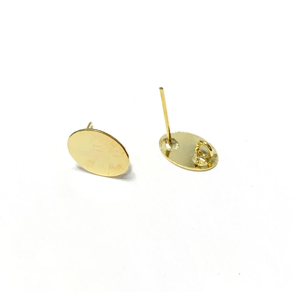 BROQUEL CON ARGOLLA OVALADO 1.9X1 CM CHAPA DE ORO 18K.